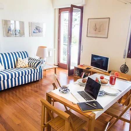 Timo Flexyrent Apartament *